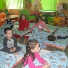 Rozprávkové čítanie s babičkou